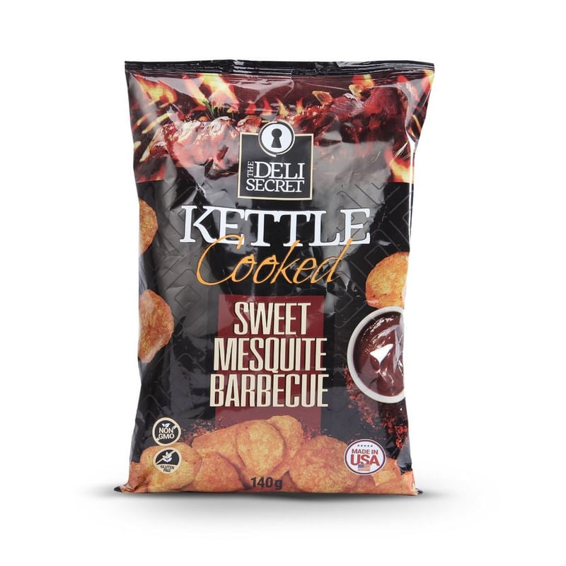 Batata-Chips-Sweet-Mesquite-Barbecue-Preta-Kettle-Cooked-The-Deli-Secret-Pacote-140g