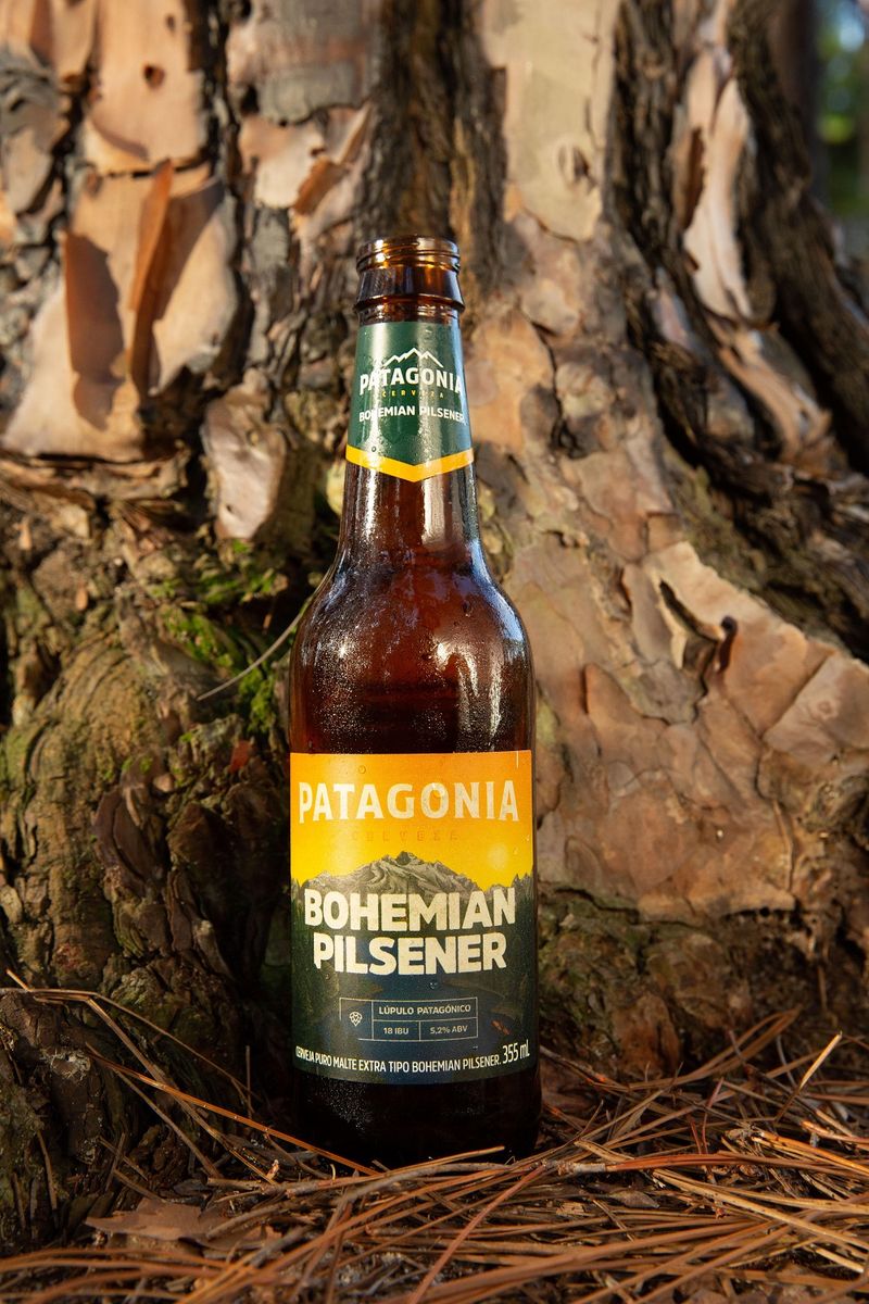 Cerveja-Patagonia-Bohemian-Pilsener-Garrafa-355ml