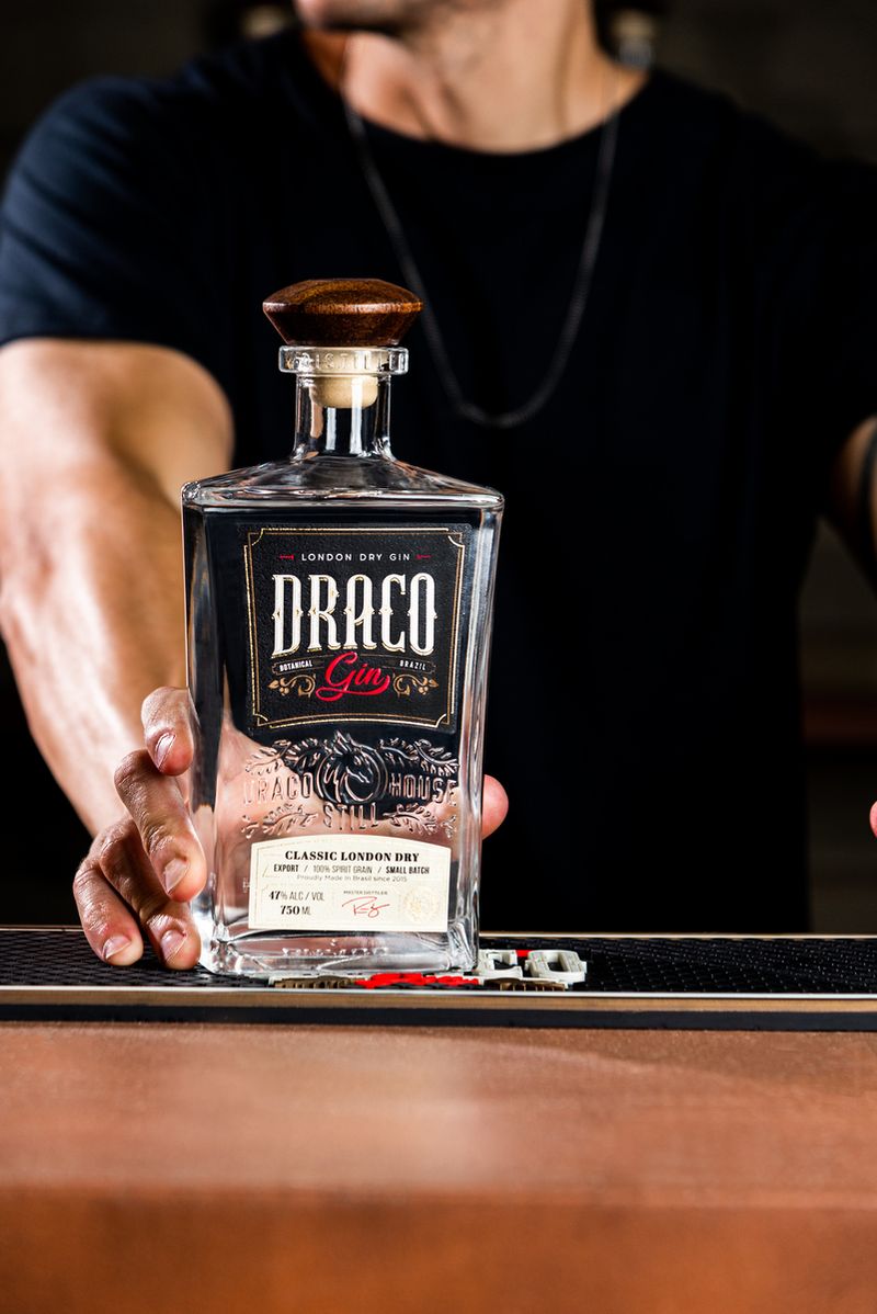 Garrafa_London_Bartender.jpg